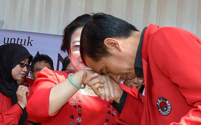 19jokowi-mega-cium.jpg