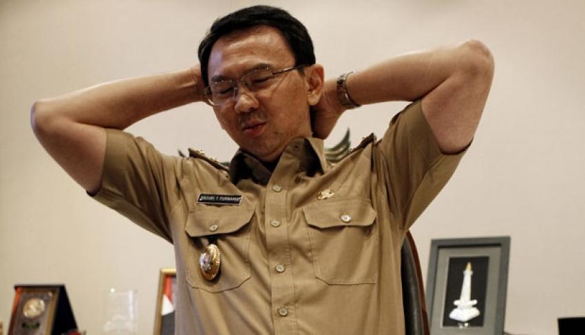 27ahok_santaiiii.jpg