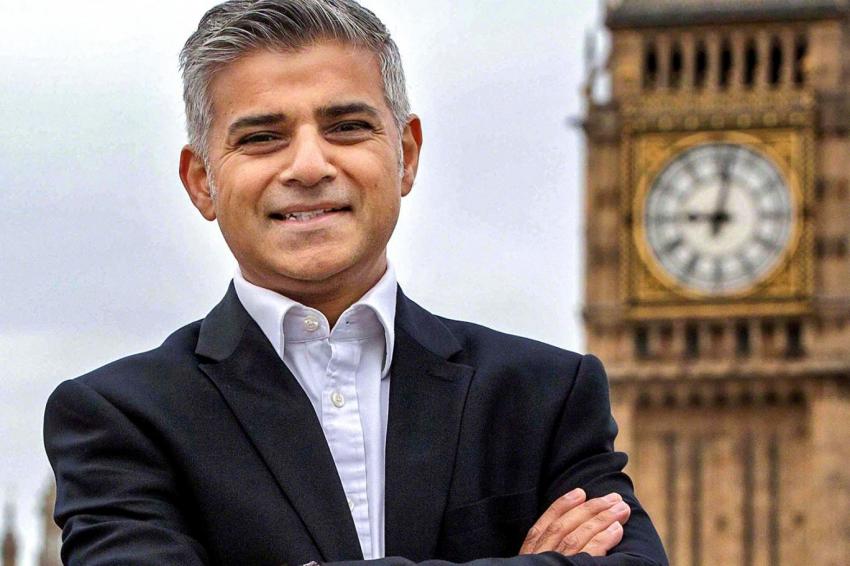 98sadiqkhan.jpg