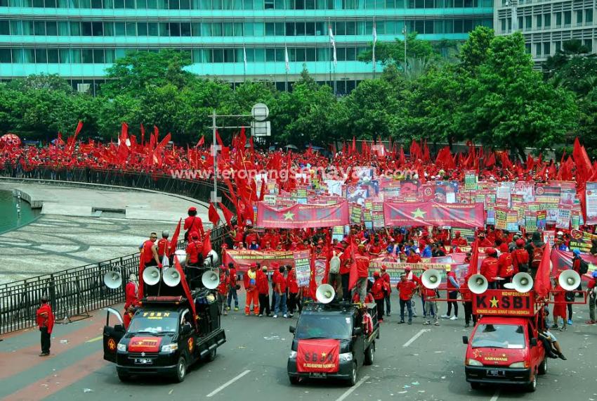 60demo-buruh-ts.jpg