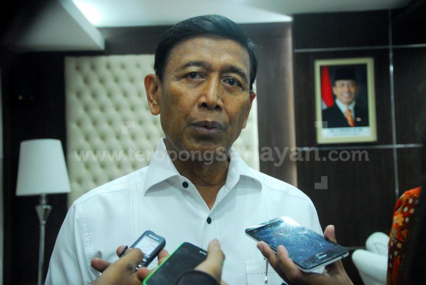 85Wiranto-ts.jpg