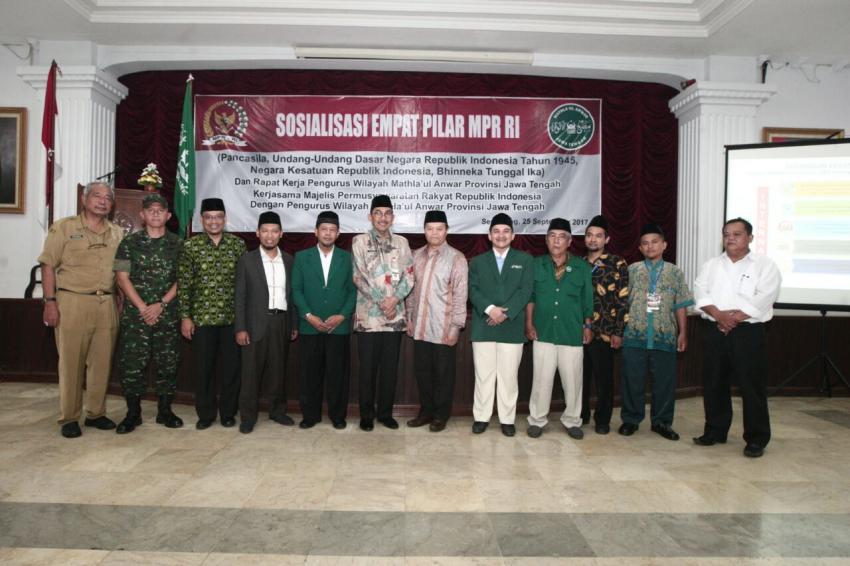 88Hidayat-Empat-Pilar-Semarang.jpg