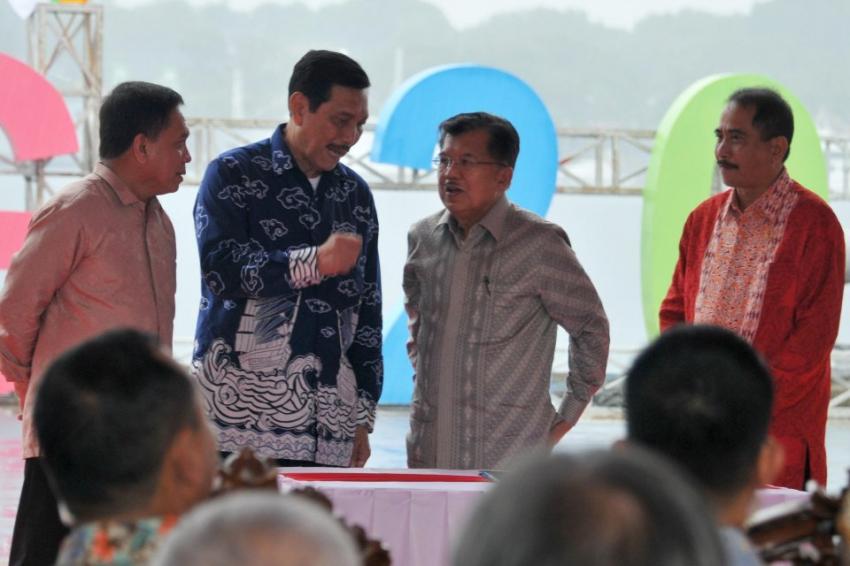 69Jusuf-Kalla-Luhut.jpg