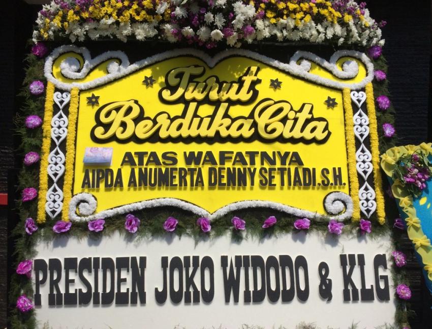 78Karangan-Bunga-Jokowi.JPG
