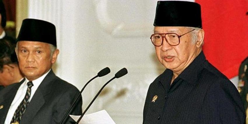 32soeharto3.jpg