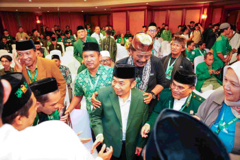 Jazuli Juwaini, MA Resmi Terpilih sebagai Ketua Umum PB Mathla’ul Anwar 2026–2031, Usung Transformasi tscom_news_photo_1776075225.jpg