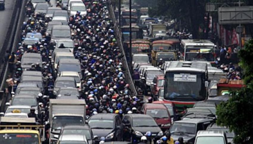 37macet.jpg